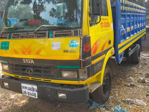 TATA LPT 709 EX2 2015 Truck For Sale in Dhaka Bangladesh