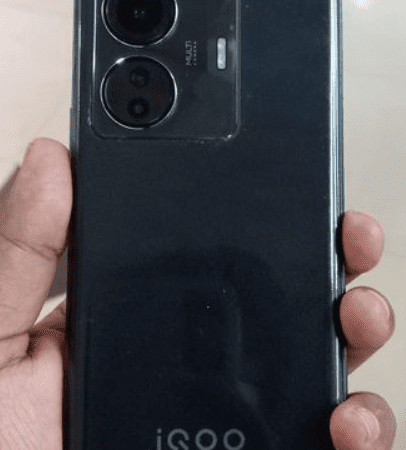 Vivo iqoo z6 pro Mobile for sale in Rajshahi