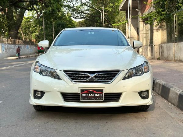 Toyota Pre-Owned Mark-X 2012 Car For Sale in Dhaka