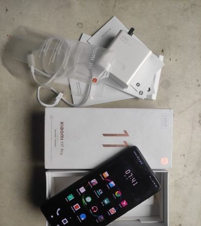 What's in The Box?  Unboxing Xiaomi 11T Pro 