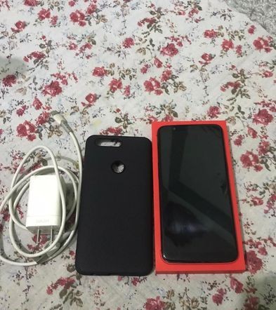 OnePlus 5T 8/128 gaming phone for sale in Mirpur Dhaka