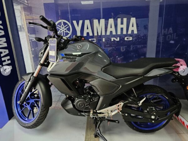 Yamaha Bike for Sale in Chartola More,Collage Road Rangpur