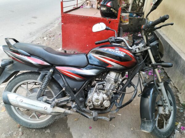 Bajaj discover 125cc 2016 model hot sale