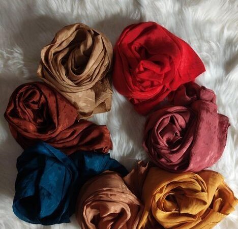 Hijabs/Scarfs for sale in Lalbag, Dhaka