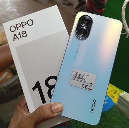 Oppo A18 Full Box Mobile Phone For Sale at Sadak Market Puraton Bus Stand in Thakurgaon