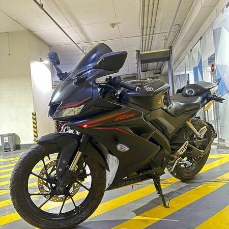 Yamaha R15 Thailand Version Motorcycle For Sale at Badda Notun Bazar in Dhaka