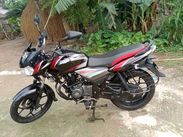 Bajaj Discover 125cc Motorcycle For at Sagodi Ghatail in Tangail Dhaka