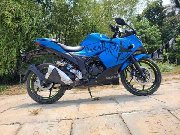 Suzuki Gixxer SF Model 2022 Motorcycle For Sale at Nourisha Poschim Char Dohar in Dhaka