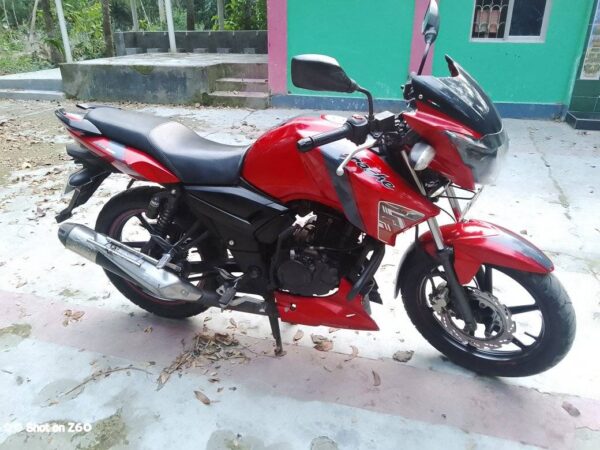 TVS Apache RTR 2018 Motorcycle For Sale at Jhalokati Bus Stand in Barishal