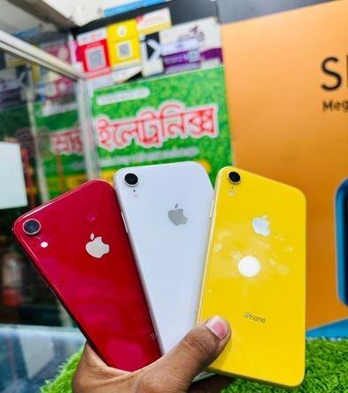 Apple iPhone XR 64/128 86%waterproof (Used) for sale in Pabna, Rajshahi Division