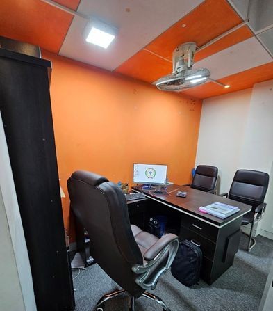 275 sft OFFICE RENT in Dhanmondi, Dhaka