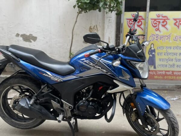 Honda Hornet DD CBS 160cc Motorcycle For Sale at Moddho Badda in Dhaka