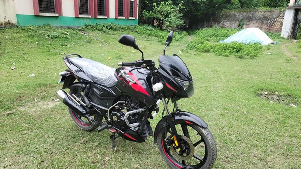 Pulser Single Dics Model 2023 Motorcycle For Sale at Chuadanga Alamdanga in Khulna