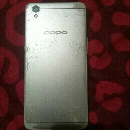 Oppo A37 Mobile Phone For Sale at Savar, Ashulia Bus Stand in Dhaka