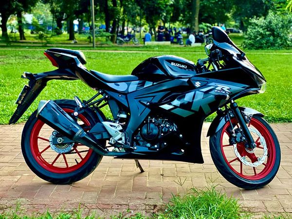 Suzuki Gixxer Abs 2022 Motorcycle For Sale at Babu Bazar in Dhaka