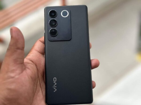 Vivo V27 Mobile Phone For Sale at Chittagong Road, Narayananj in Dhaka