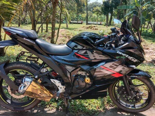 Suzuki Gixxer Fi Abs Motorcycle For Sale at Gazipur in Dhaka