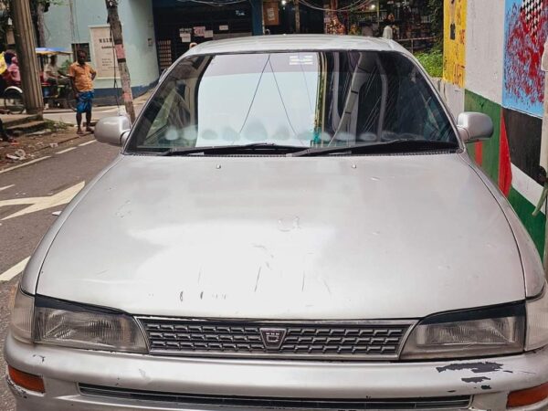 Toyota 100 SE Limited Car For Sale at Banasree in Dhaka