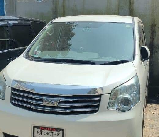 Toyota X Noah 2011 Car For at Pahartoli in Chattogram