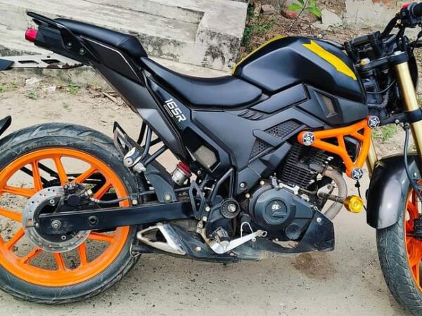 Runner Bolt 165cc Motorcycle For Sale at Chinair Rail Gate Mor Brahmanbaria Sadar in Chattogram