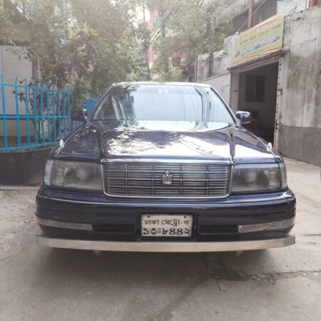 Toyota Royal Crown 1996 Car For Sale at Mirpur-1 in Dhaka