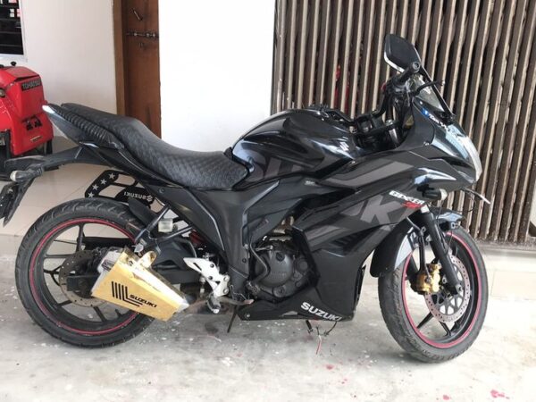 Suzuki Gixxer Motorcycle For Sale in Barishal