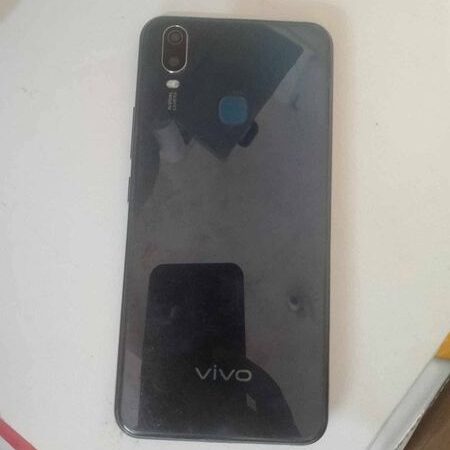 Vivo Y11 Mobile Phone For Sale at Sankipara Nayonmoni in Mymensingh