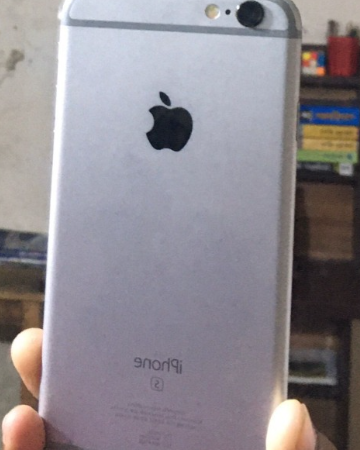 2 ta phone Redmi note 10s—6/128,I phone 6s for sale at shonir akhra, gas road in Dhaka