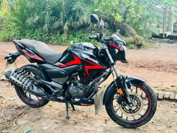 Hero Hunk Double Disc 150cc Motorcycle For Sale at Jashore Sador in Khulna