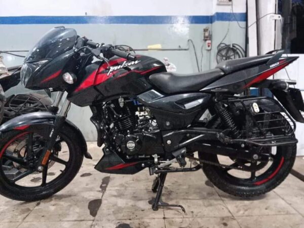 Bajaj Pulsar Double Disc Motorcycle For Sale at Ghatiara Brahmanbaria in Chattogram