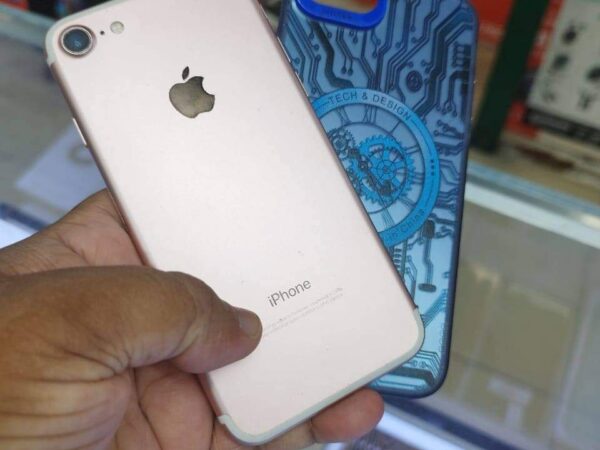 I Phone 7 Mobile Phone For Sale at Mirpur -11 in Dhaka