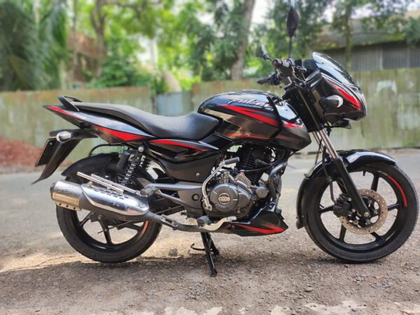 Bajaj Pulsar Single Disc 2021 Motorcycle For Sale at Naria Ghorishar in Dhaka