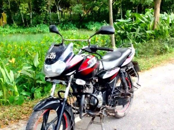 Bajaj Discover 125cc Motorcycle For Sale at Sador in Barisal