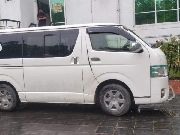 Toyota Hiace GL Car For Sale at Mirpur in Dhaka