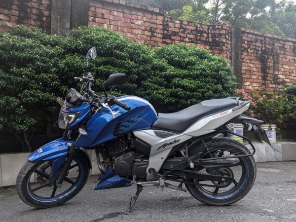 TVS Apache 4V Double Disc Motorcycle For Sale at Rampura in Dhaka