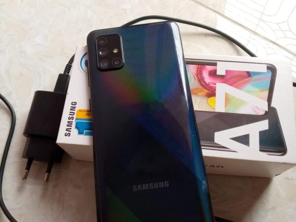 Samsung Galaxy A71 Mobile Phone For Sale at Gazipur Chowrasta in Dhaka