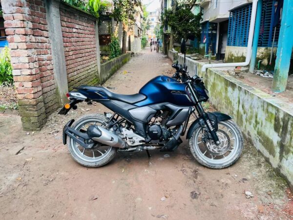 Yamaha FZS V3 Motorcycle For Sale at Narail Sadar in Khulna