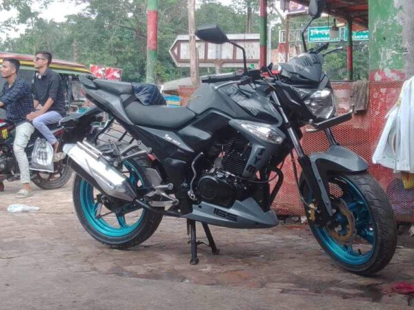 Sym 165cc Motorcycle For Sale at Fakirhat Upazila in Khulna