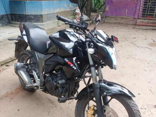 Suzuki Gixxer Motorcycle For Sale at Gopalganj in Dhaka