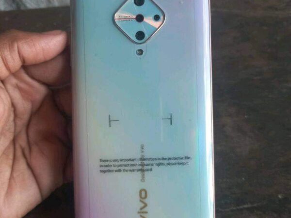 Vivo S1 Pro Mobile Phone For Sale at Jamuna Future Park, Bashundhara in Dhaka