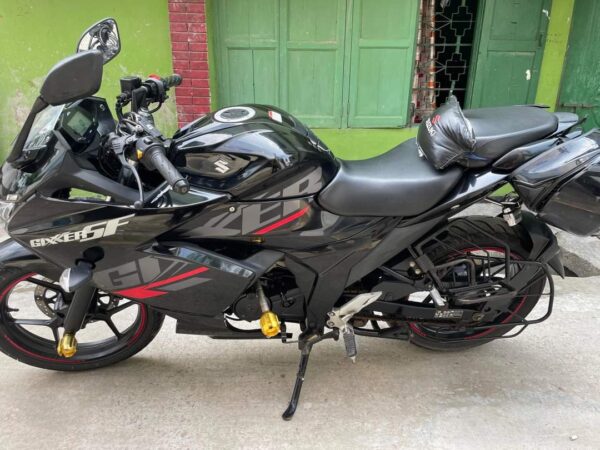 Suzuki Gixxer SF Fi Abs Motorcycle For Sale at Shipyard in Khulna