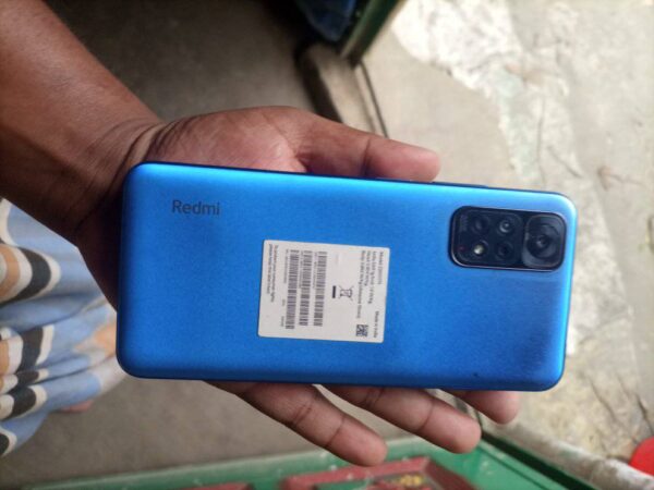 Mobile phone ridme note 11.6/64 ram rom for sale at Bhurargat Market in Rangpur.