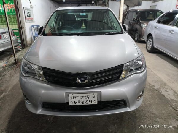 Toyota Axio X Limited Hybrid model 2013 Used Car for Sale at Baridhara in Dhaka.