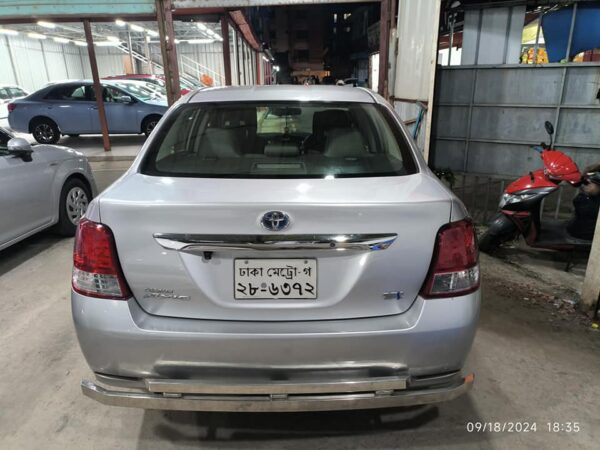 Toyota Axio X Limited Hybrid model 2013 Used Car for Sale at Baridhara in Dhaka.