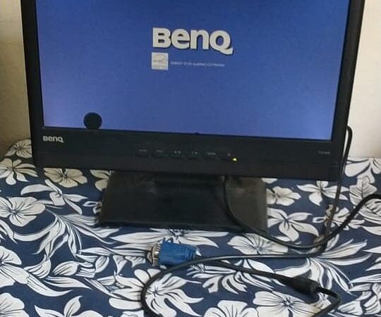 BenQ ১৪” ইঞ্চি মনিটর A.Tech ব্র্যান্ডের কিবোর্ড Havic ব্র্যান্ডের মাউস হালিশহর বি ব্লক চট্টগ্রাম।