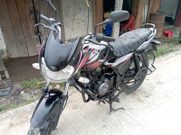 Bajaj Discover 100 cc,New condition Motorcycle for sale Deogram Charmatha Bazar Kahalu In Bogra.