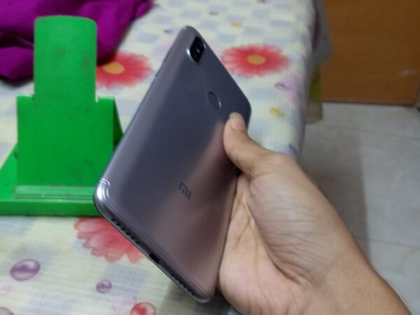 Xiaomi Redmi S2 Ram 3/32 Used Mobile Phone Sale at Kamarpara Dhaka Stn In Rangpur.