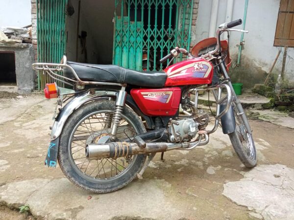 Dayang 80cc ব্যবহৃত মটরসাইকেলটি বিক্রয় করা হবে, দিনাজপুর সদর।