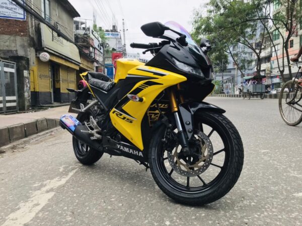 R15 v3 bumble 2019 official RAJDHANI MOTORS Sale at EAST RAMPURA in Dhaka-1219