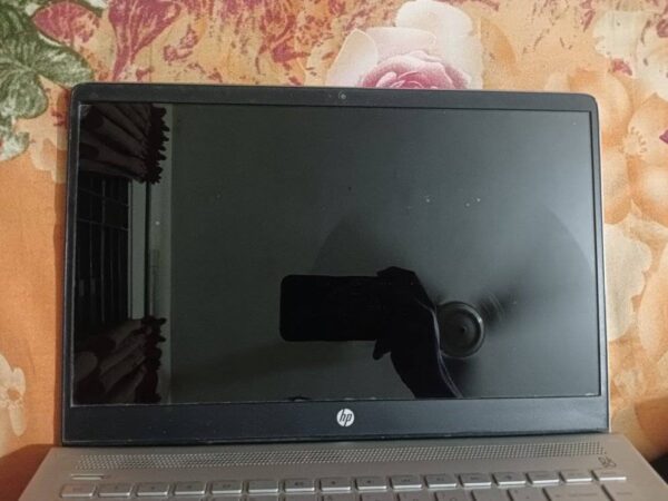 HP PAVILION LAPTOP I5 7th Generation Used for Sale in West Shewrapara, Mirpur in Dhaka.